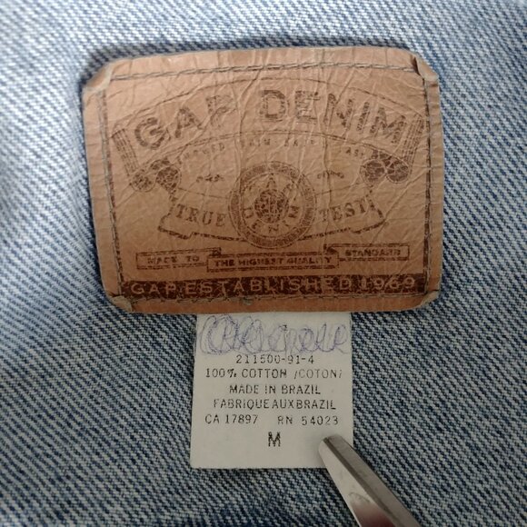 Vintage Gap cropped bracelet sleeve 100% cotton blue denim jean jacket Medium - Picture 15 of 16